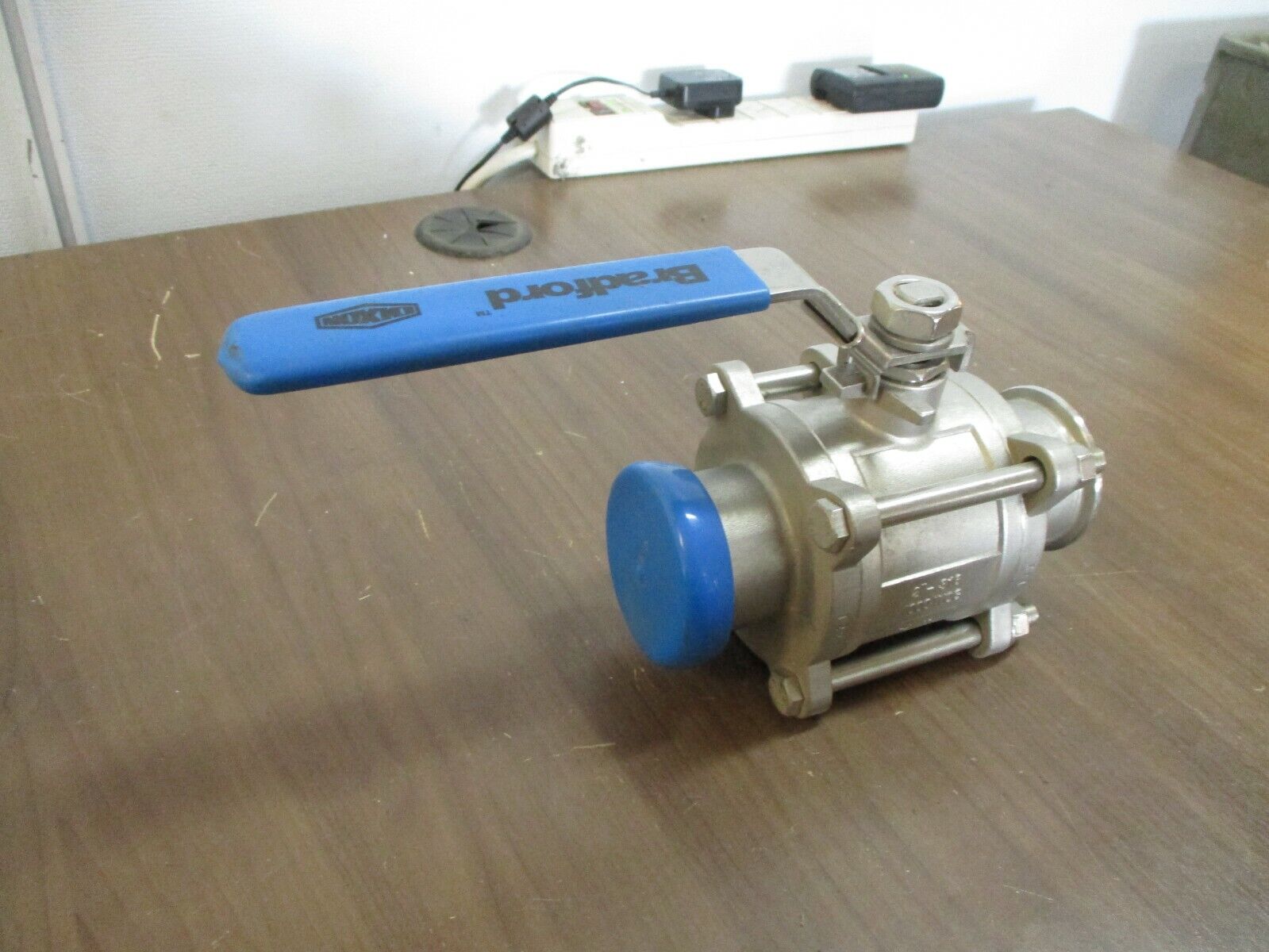 Dixon Bradford KF Two-Way Encapsulated Ball Valve Size: 2" 1000 WOG *No Box*