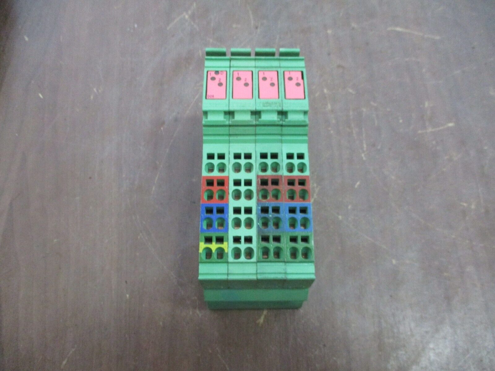 Phoenix Contact IBIL24DO8 Interbus Coupler 2726269 HW: 01 *Broken Latch Clip*