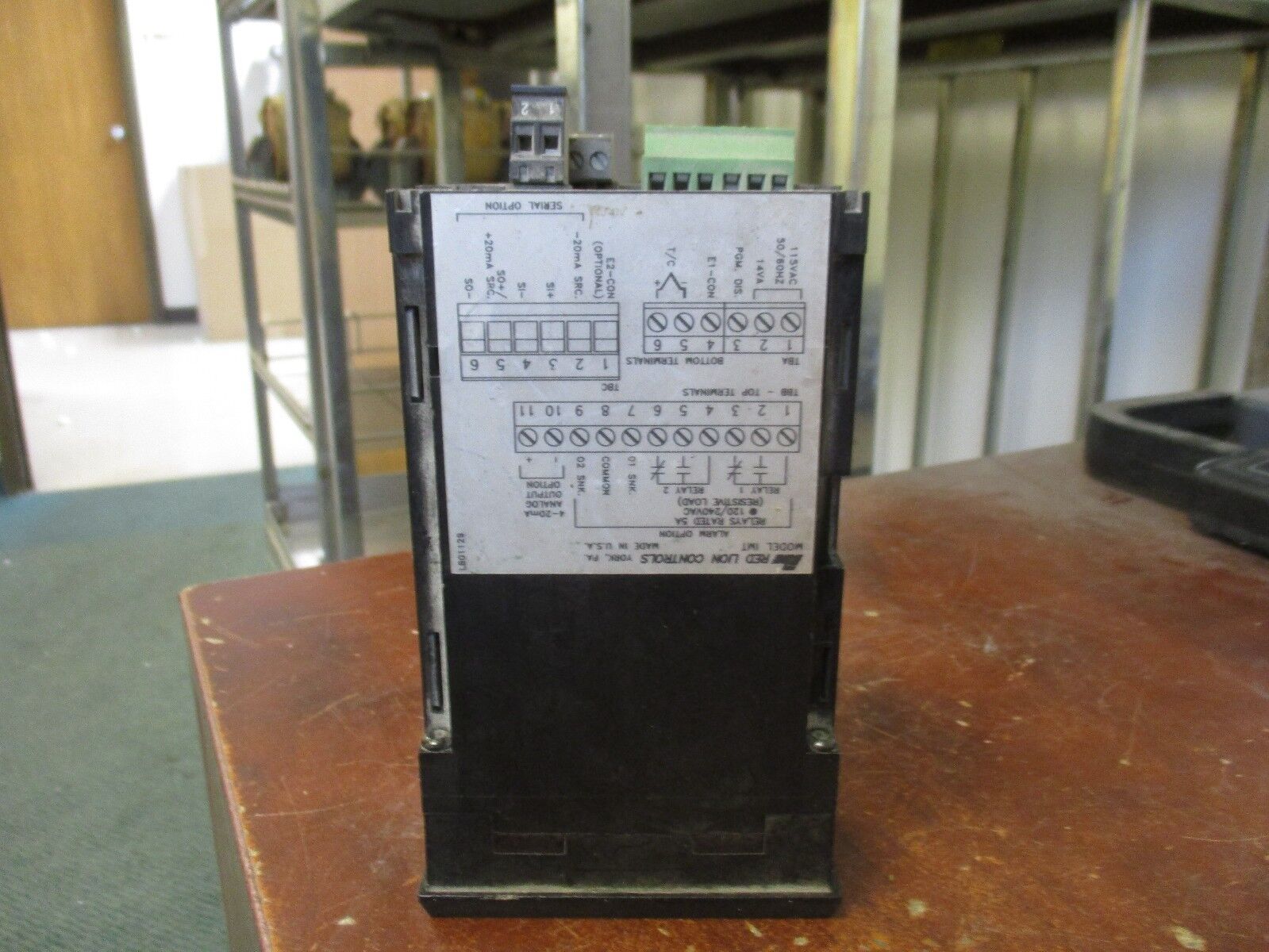 Red Lion Controls Panel Meter IMT02003 115VAC 50/60Hz 14VA Used