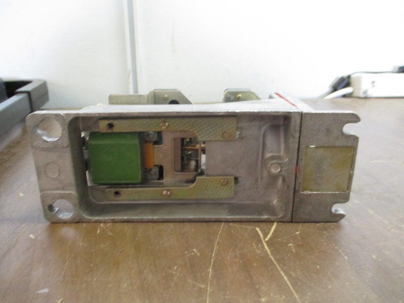 GE Pneumatic Time-Delay Relay CR2820B111AA2 Ser. A 115V Coil 600V *No Box*