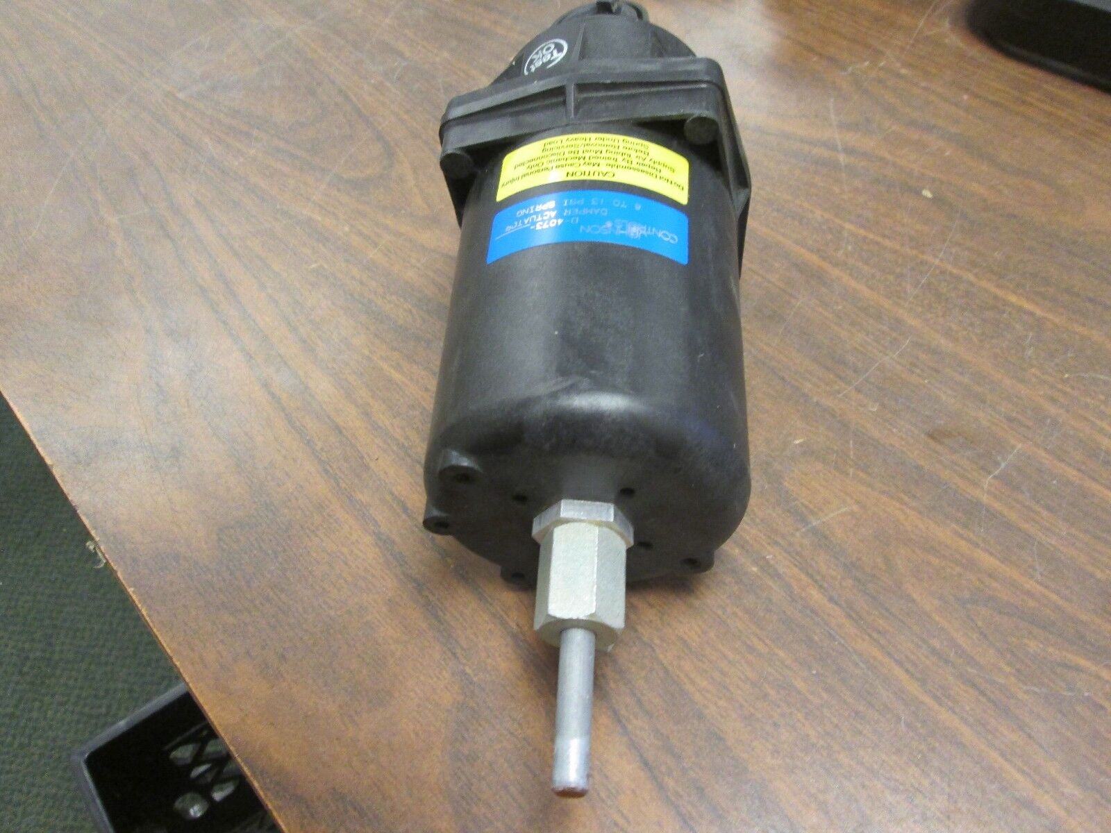 Johnson Controls Damper Actuator D-4073 8 to 13 PSI Spring Used