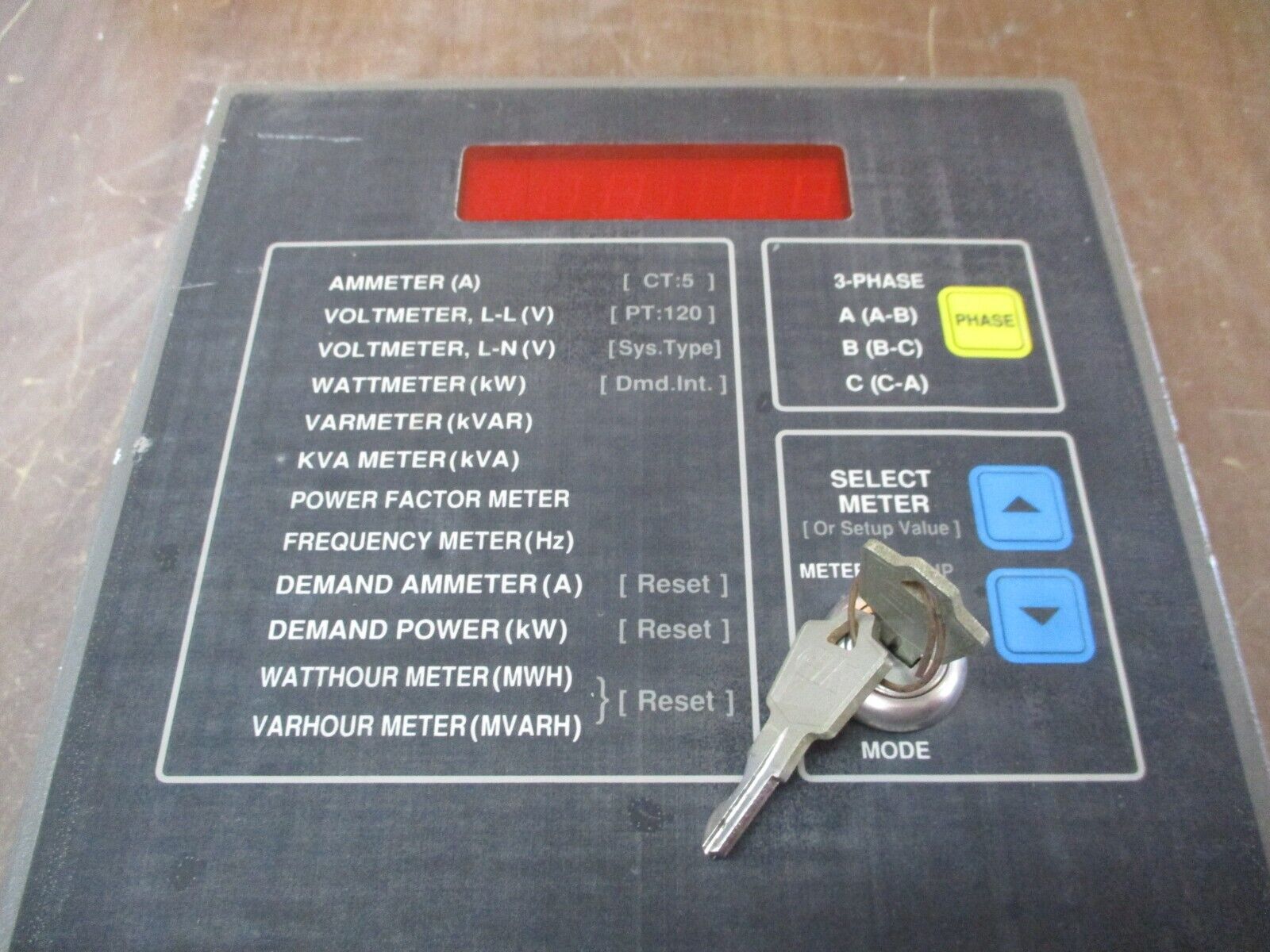 Square D PowerLogic Circuit Monitor 3020 CM250X1 120VAC 0.5A 50/60Hz Used