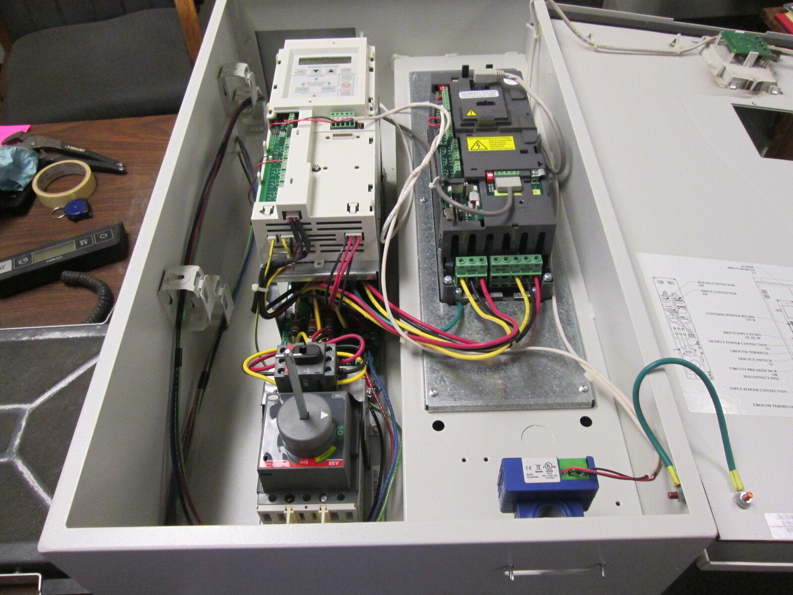 ABB ACH550 AC Drive w/ Bypass ACH550-BCR-07A5-2+F267 2HP 3Ph Used