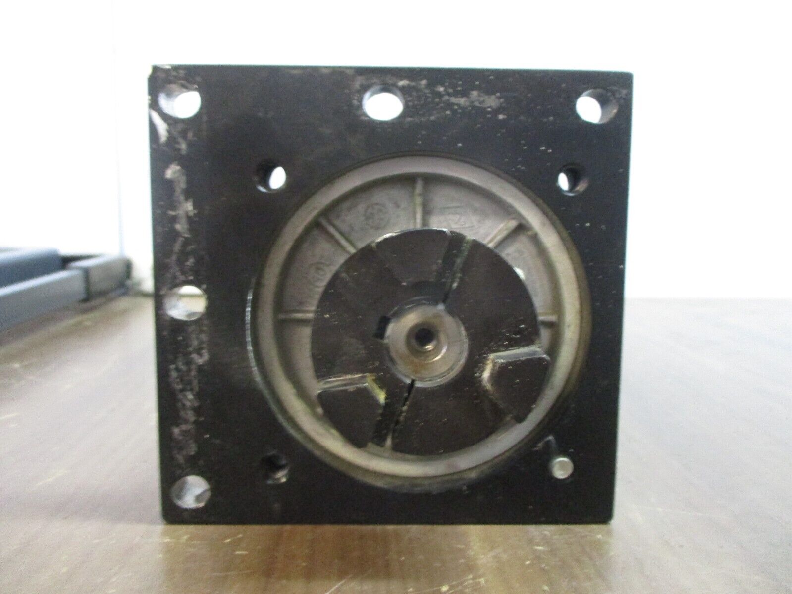 Rexroth Servo Motor MSK050C-0300-NN-M1-UP1-NNNN 5.5Nm Torque 4700RPM 600V Used