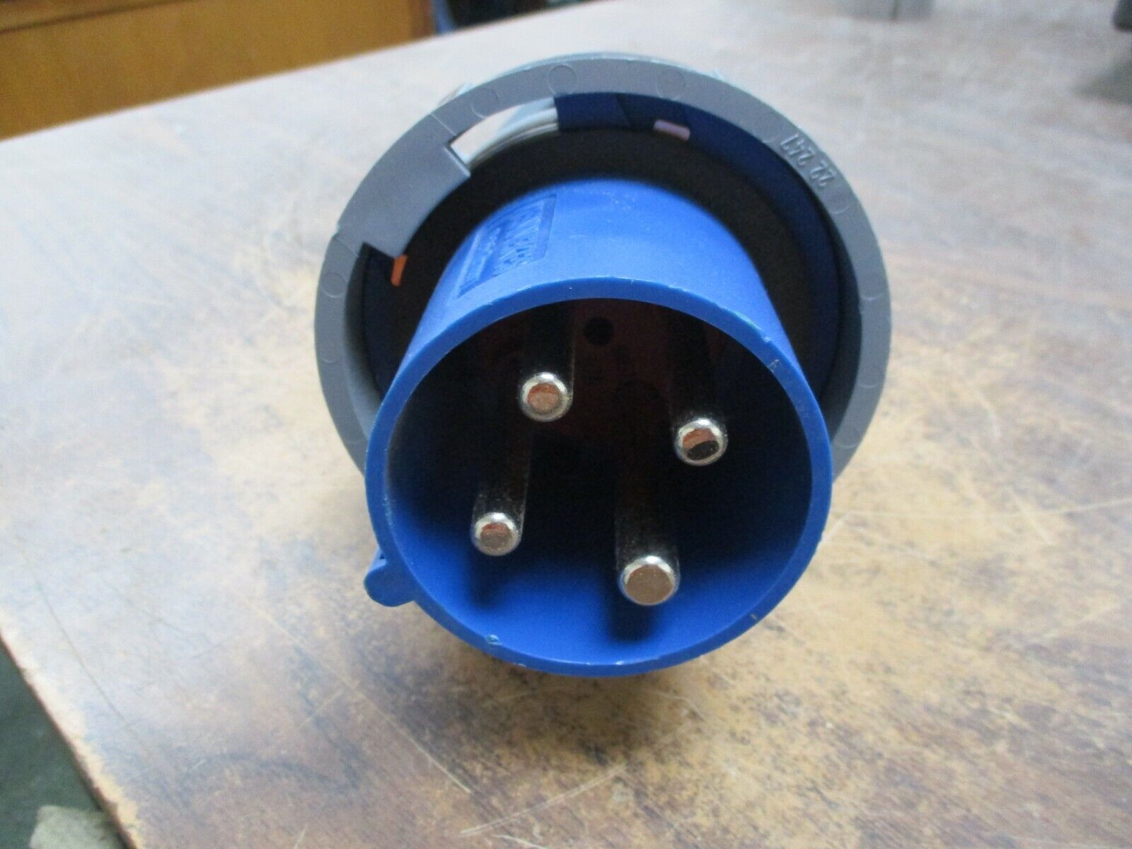 Cooper Plug CD460P9W 60A 250V 3Ph 3P 4W Used