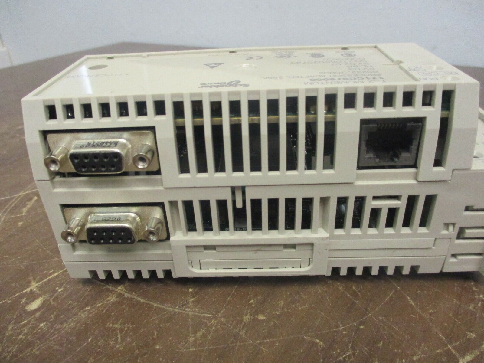 Schneider Electric TSX Momentum Processor w/ I/O Base 171CCS76000 256K Used