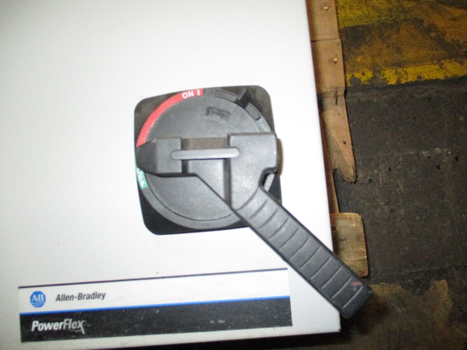 Allen-Bradley PowerFlex 400 AC Drive w/ Bypass 22C-D045A103 Ser. A 30HP 3Ph Used