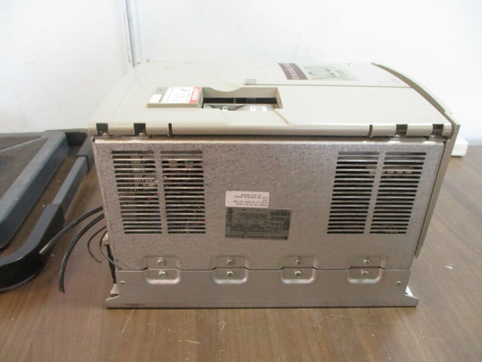 Square D Altivar 58 AC Drive ATV58HD16N4ZU 15HP *No Keypad* Used