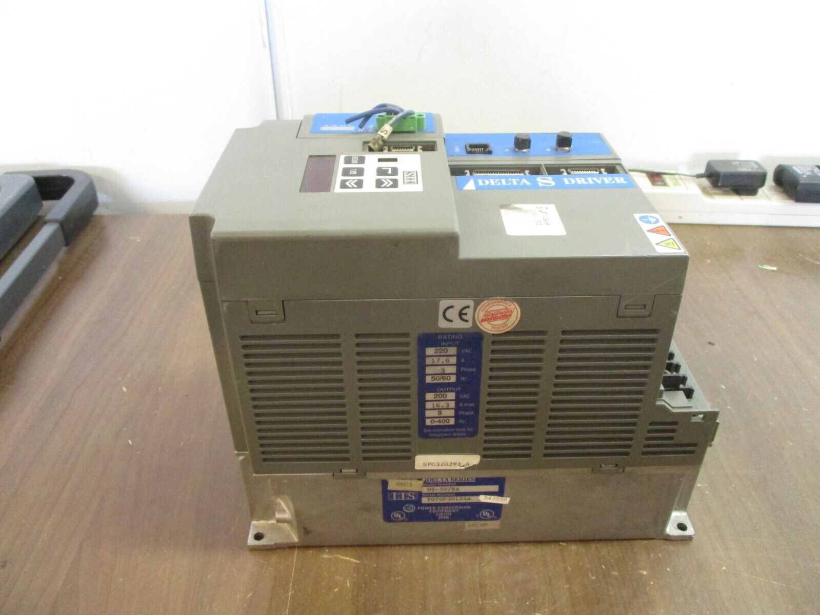 Industrial Indexing Systems Delta Servo Drive DS-50 / RA *Chipped Corner & Vent*