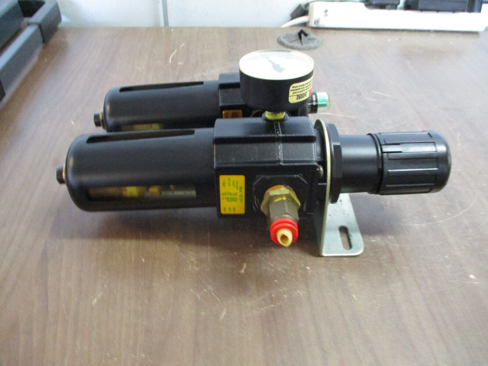 Speedaire Filter Regulator 4ZL01 / 4ZL46 160PSIG Used