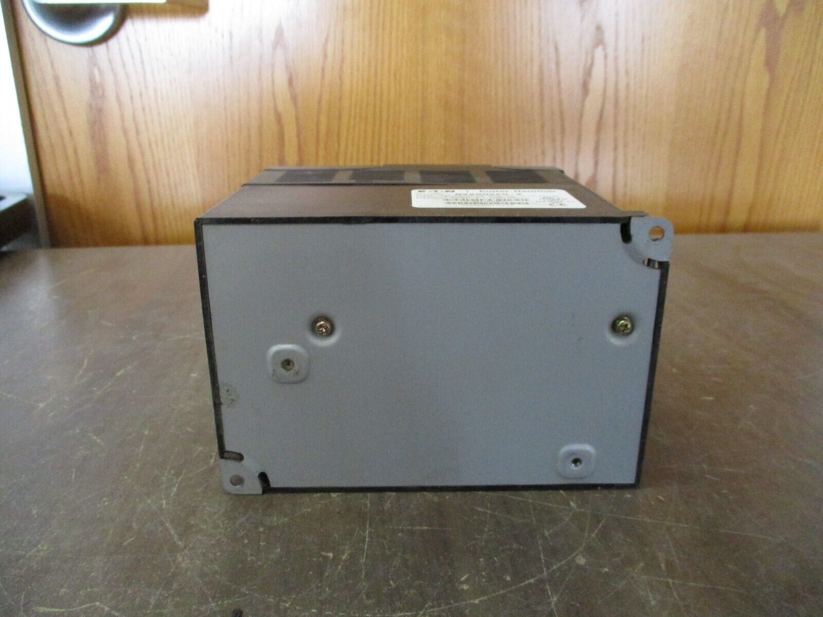 Eaton Sensorless Vector AC Drive MVX002A0-2 2HP w/ Keypad Used