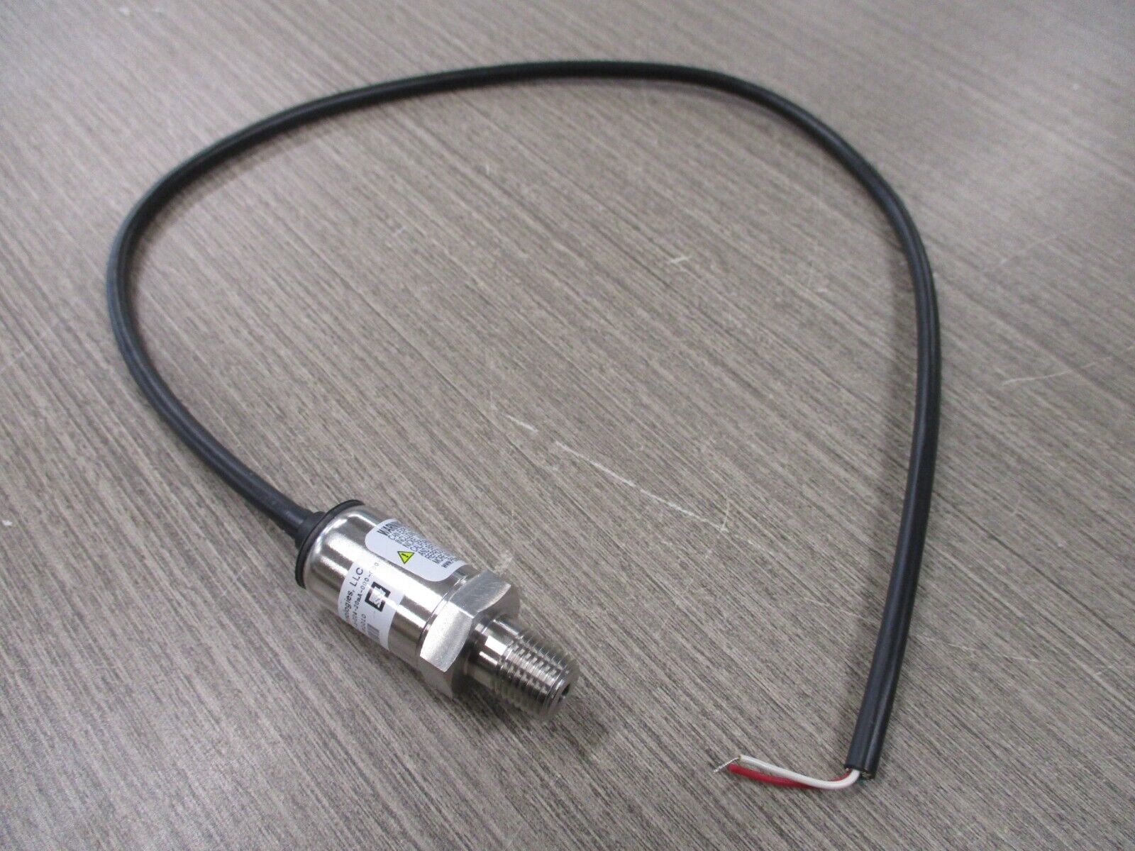 ACI/SSI Pressule Sensor P51-2000-S-A-I24-20MA-000-000 New Surplus