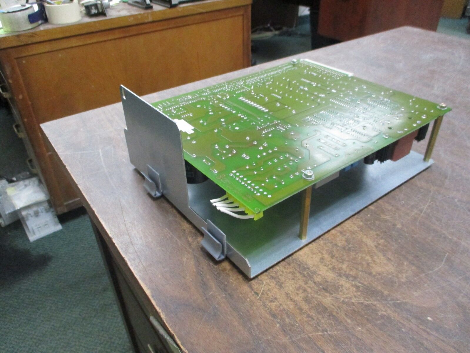 Merlin Gerin ALEZ PCB 72-132297-00 Rev A00 Used