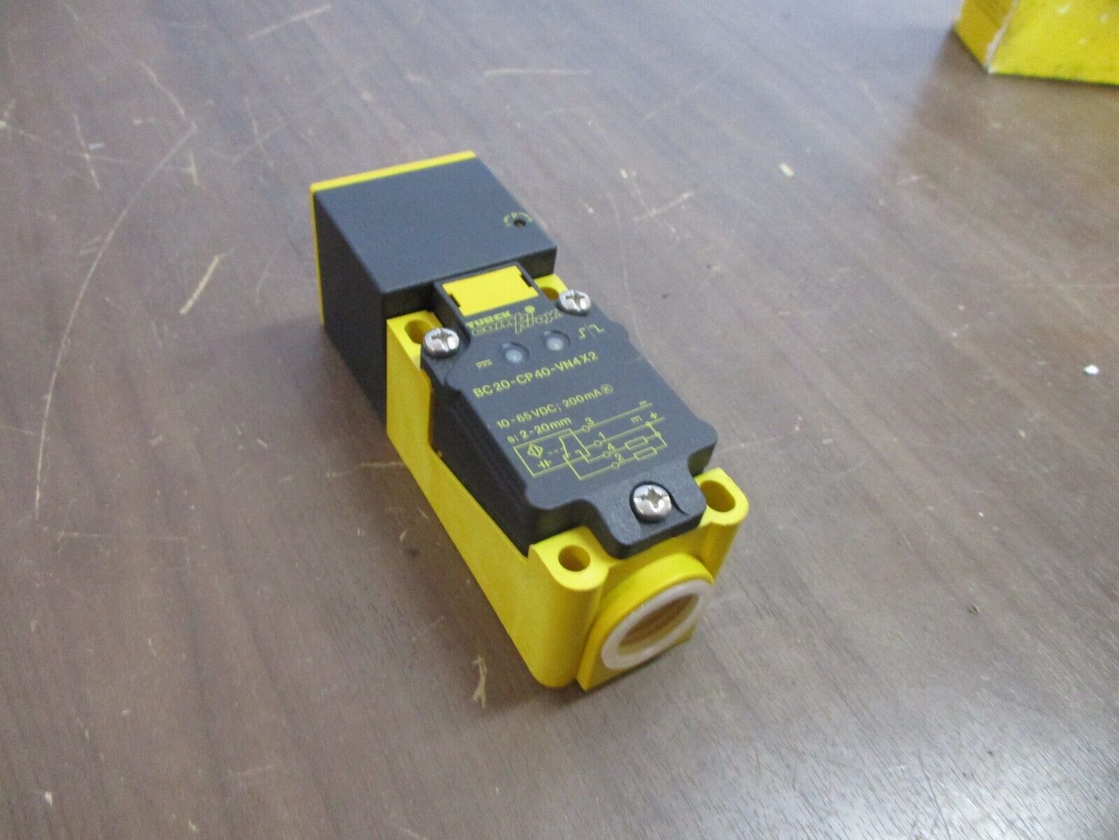 Turck Combi Prex Proximity Sensor BC20-CP40-VN4X2 10-65VDC 200mA New Surplus