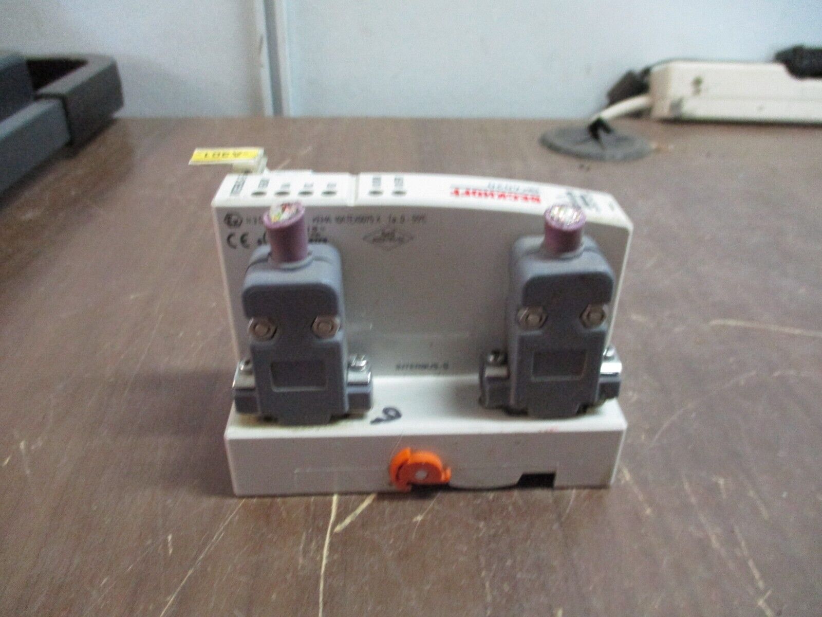 Beckhoff Interbus Coupler BK4020 24VDC 500kBaud Used