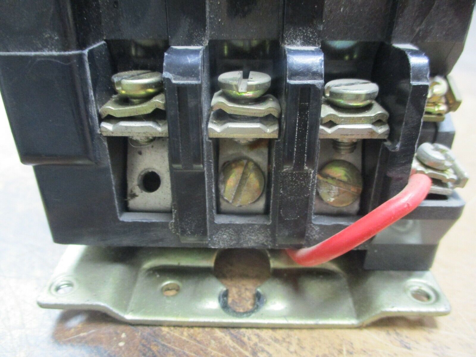 Square D Size 0 Starter 8536 SBG2 24V Coil 600V Used