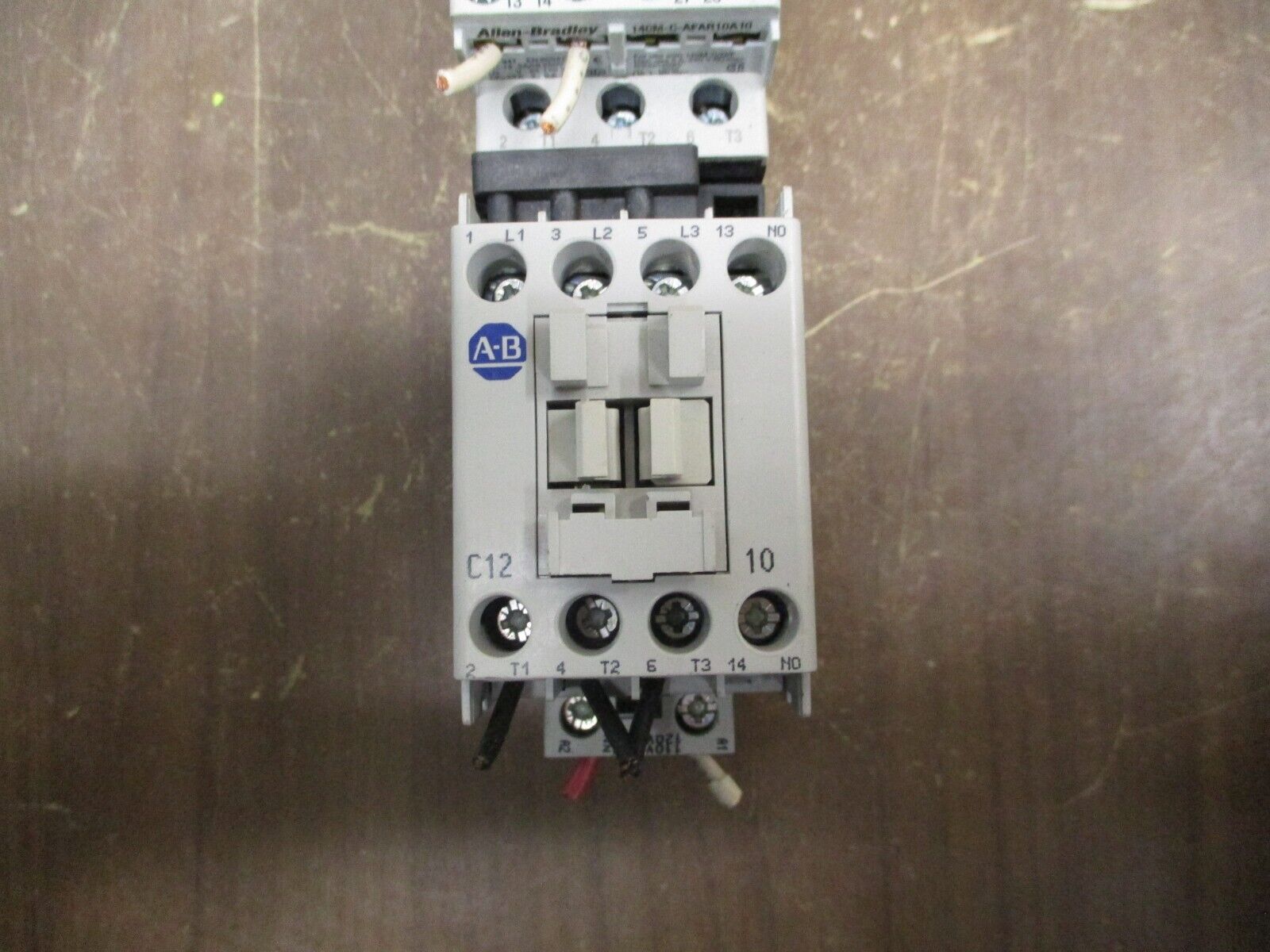 Allen-Bradley Starter 100-C12*10 / 140M-D8E-C10 120V Coil Trip: 6.3-10A Used