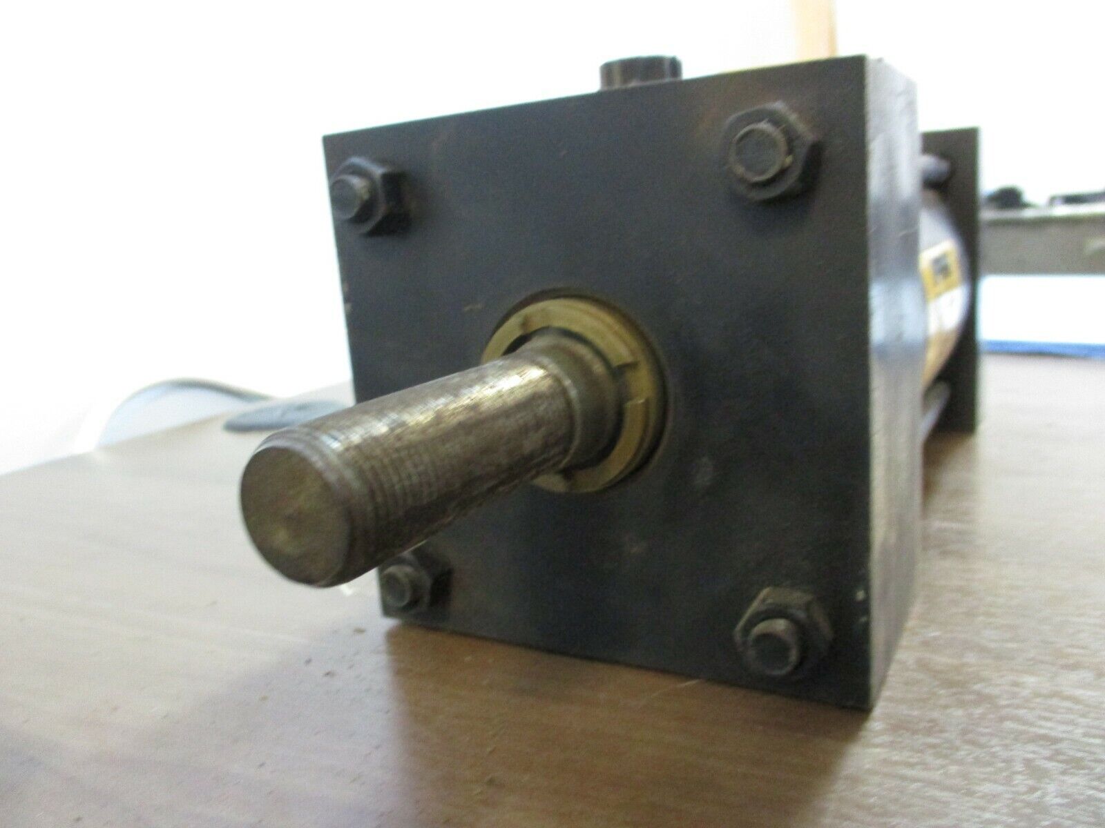 Parker Series 2A Air Cylinder 04.00 BB2AU182AC 5.000 250 PSI Used