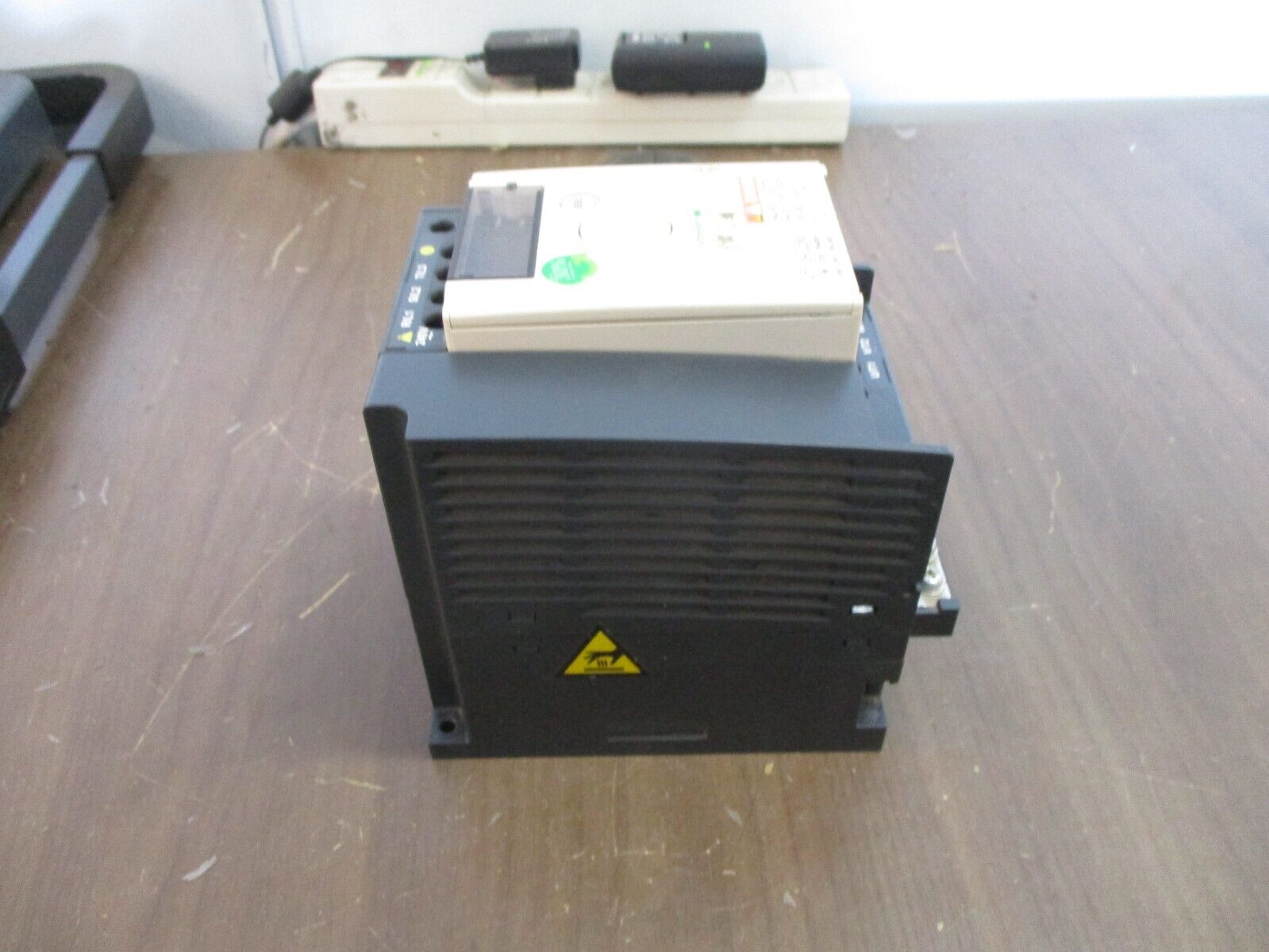 Schneider Electric Altivar AC Drive ATV12HU22M3 3HP 3Ph Used