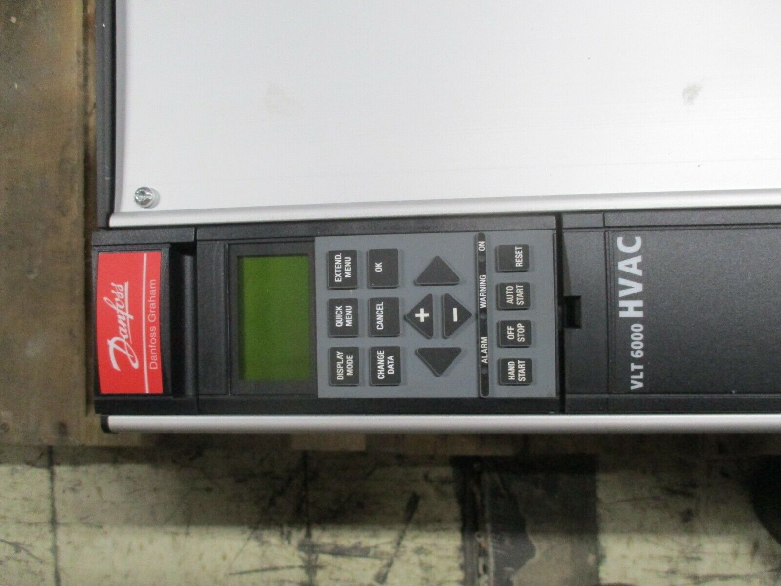 Danfoss VLT 6000 AC Drive 178B4816 125HP 3Ph Input: 380-460V 50/60Hz Used