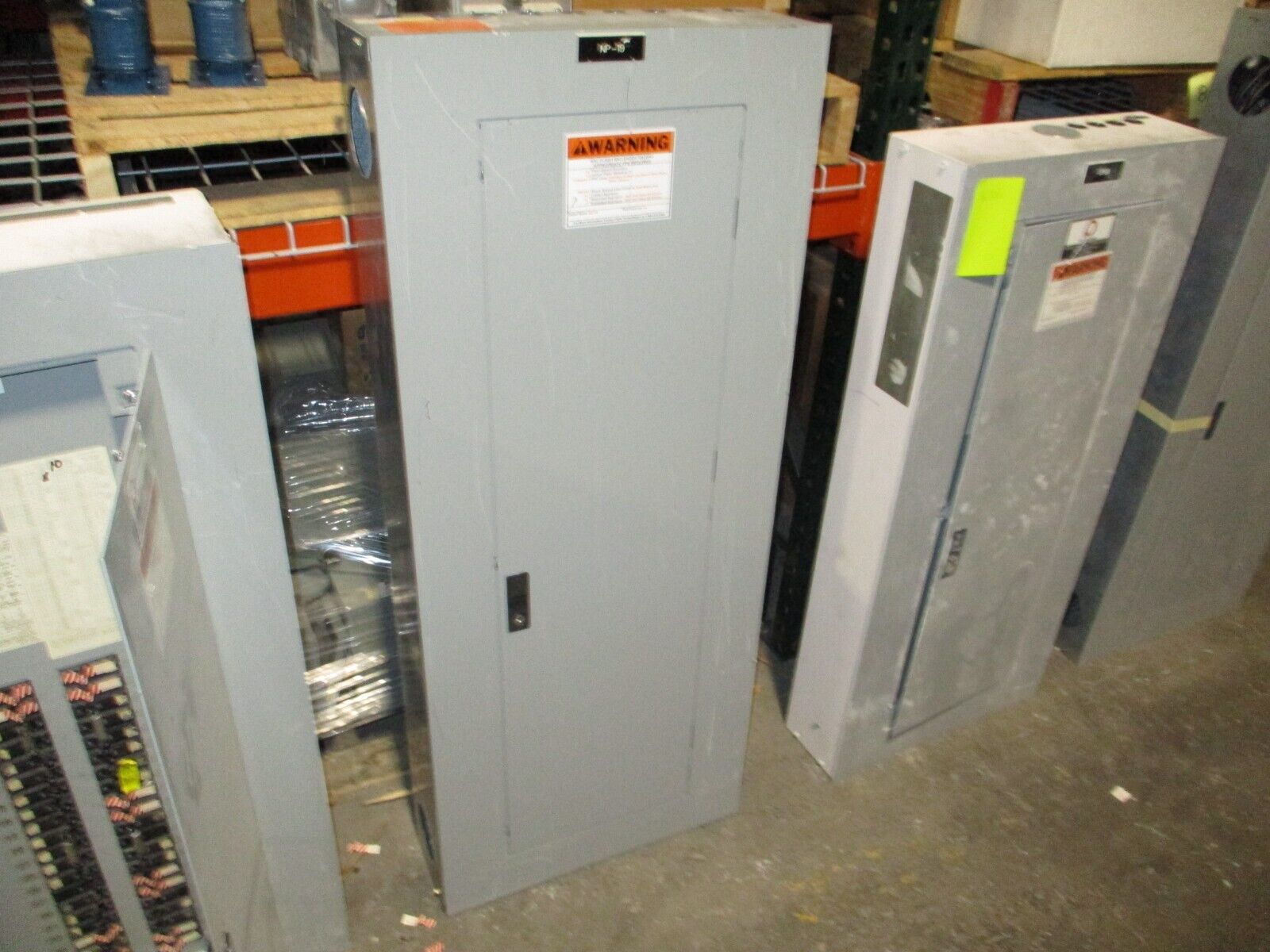 GE Main Lug Breaker Panel AQU3422RCX 225A Max 208/120V 3Ph 4W 42-Slot Used