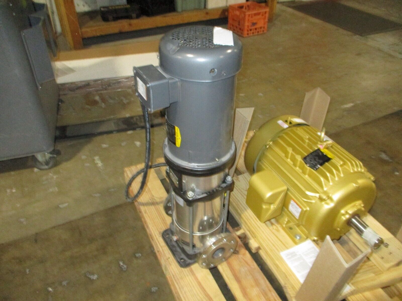 Ebara Stainless Steel Vertical Pump EVMU10-5F0F00T3S 5HP 3600RPM 208-230/460V