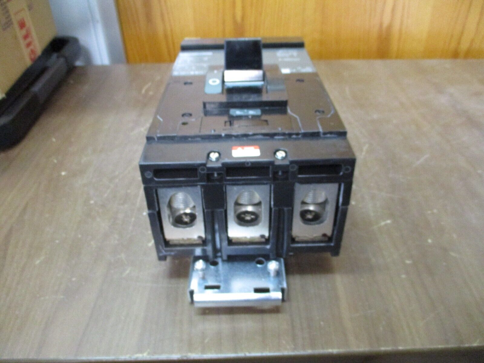 Square D I-line Circuit Breaker LA36400 400A 600V 3P New Surplus
