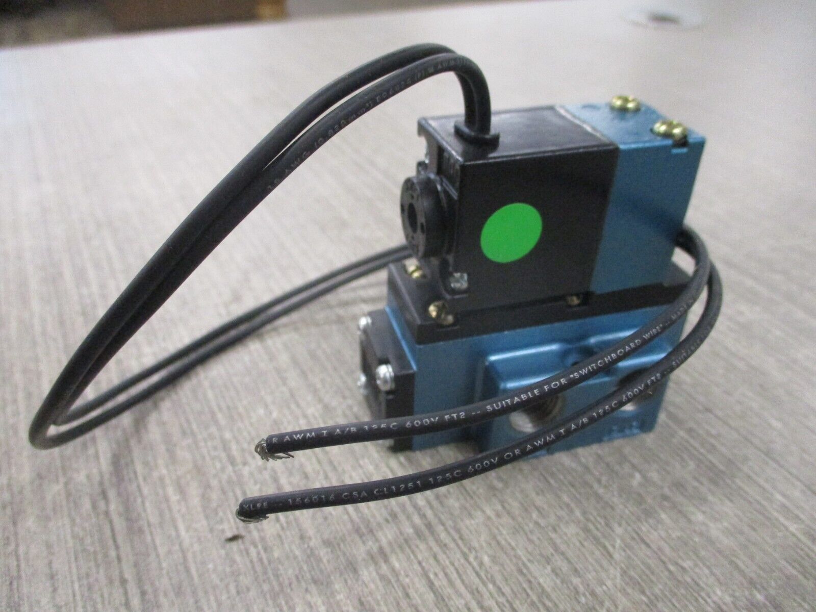 MAC Solenoid Valve 912B-PM-501BA 25-150PSI Used