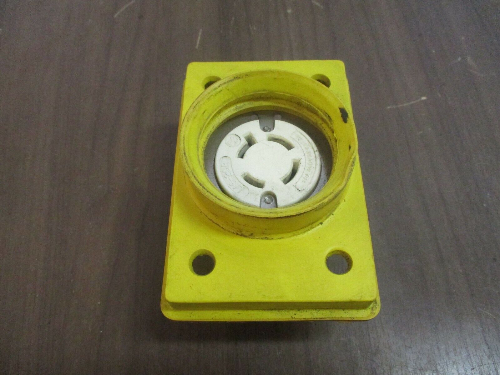 Woodhead Watertite Receptacle Nema L16-20R 20A 480V 3Ph Used