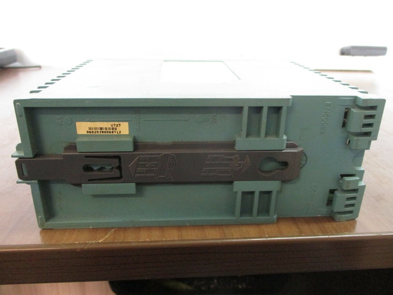 SSD 650 Series AC Drive 650V/0003/460/RBN 3HP 3Ph w/ Keypad Used