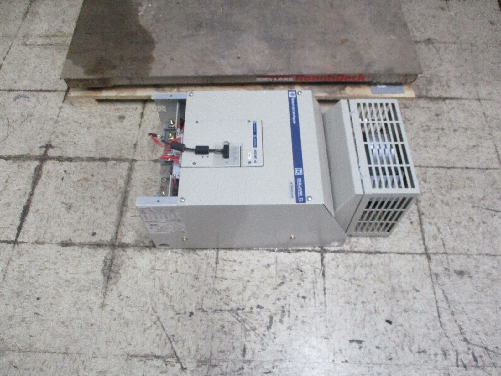 Square D Altivar 46 Soft Start ATS46C21N 150HP 460V 190A 50/60Hz Used