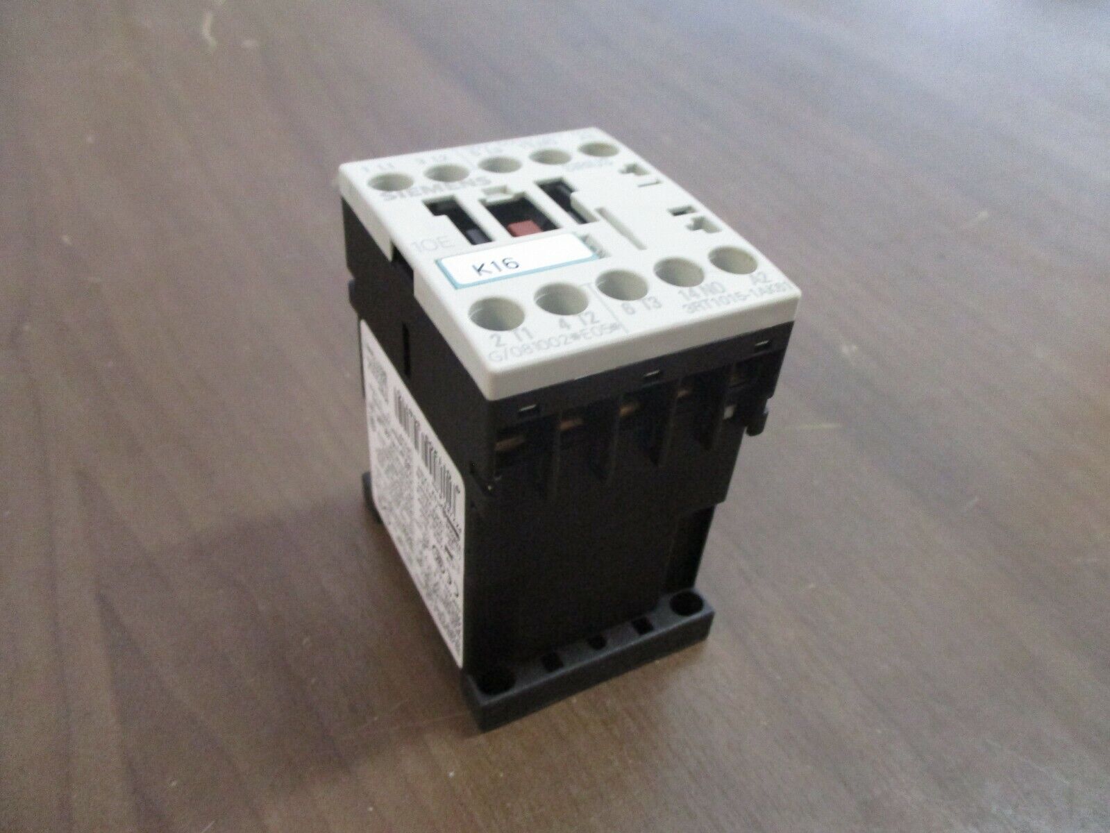 Siemens Contactor 3RT1015-1AK61 110/120V 50/60Hz Used