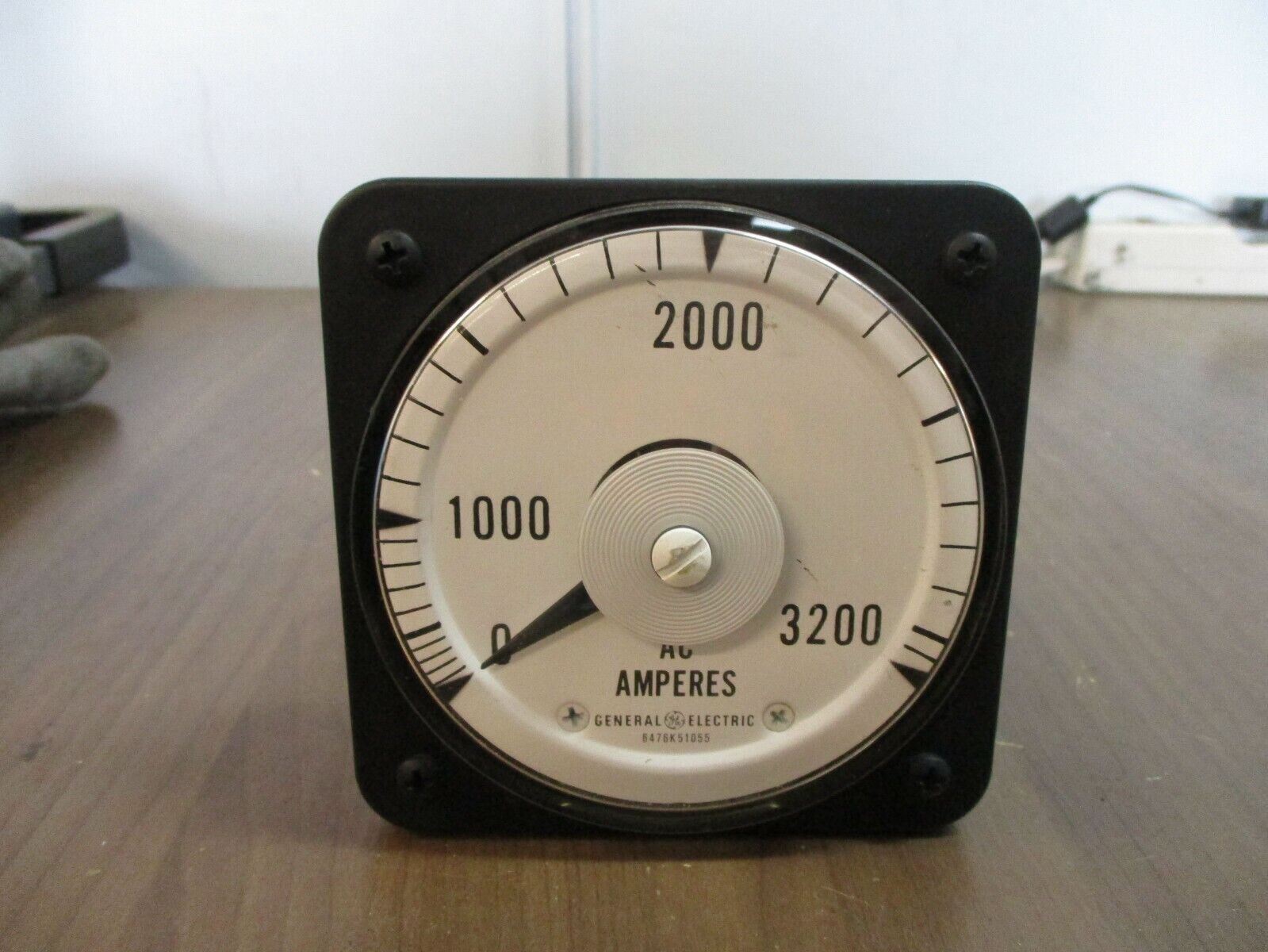 GE AB40 AC Ammeter 50-103131LSUB2 Range: 0-3200A Used