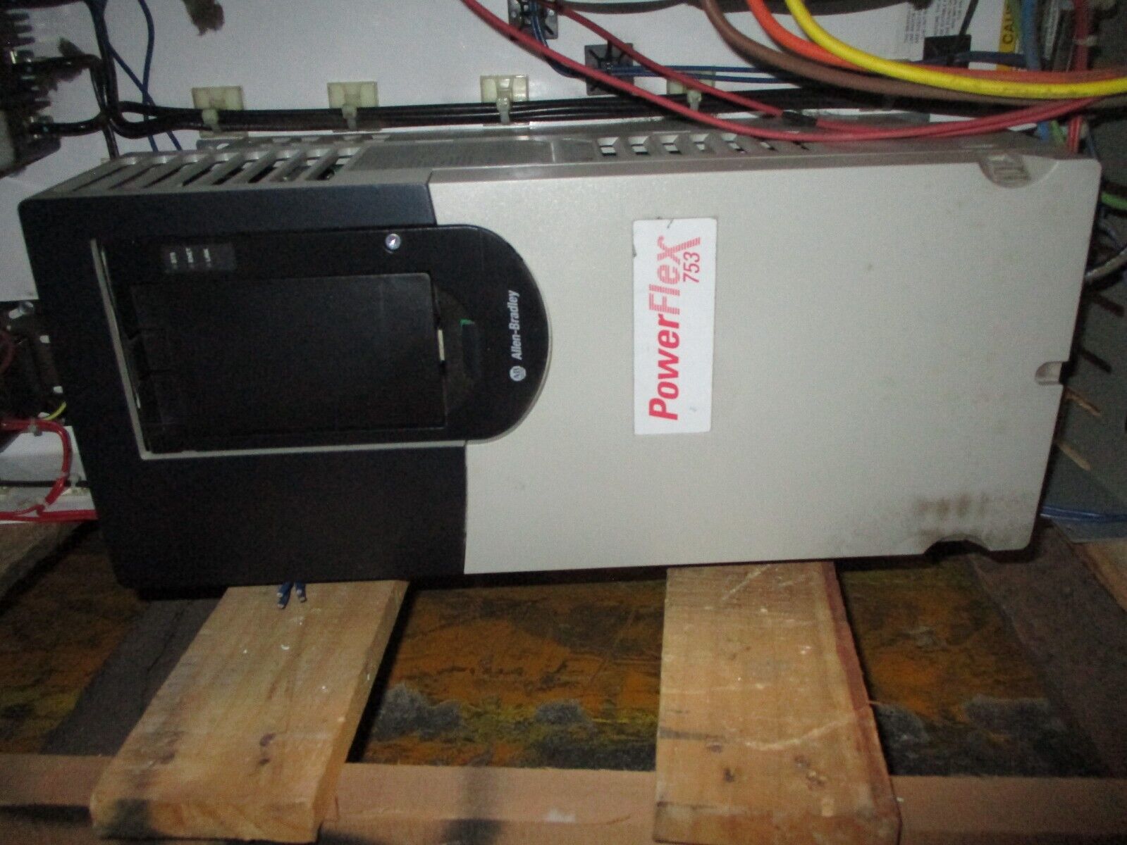 Allen-Bradley PowerFlex 753 AC Drive 20F11ND034AA0NNNNN 25HP 3Ph w/ Keypad Used