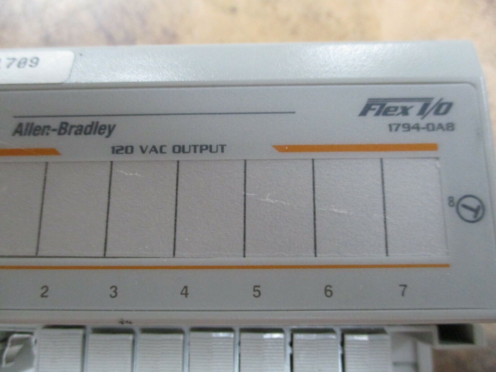 Allen-Bradley Flex I/O Output Module 1794-OA8 120VAC *Missing Fuse* Used