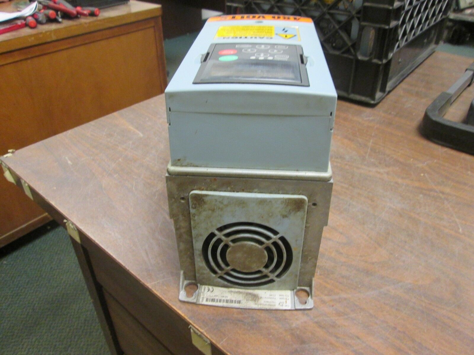 Johnson Controls VS Series AC Drive VS005410A-L0000 5HP 3Ph Used