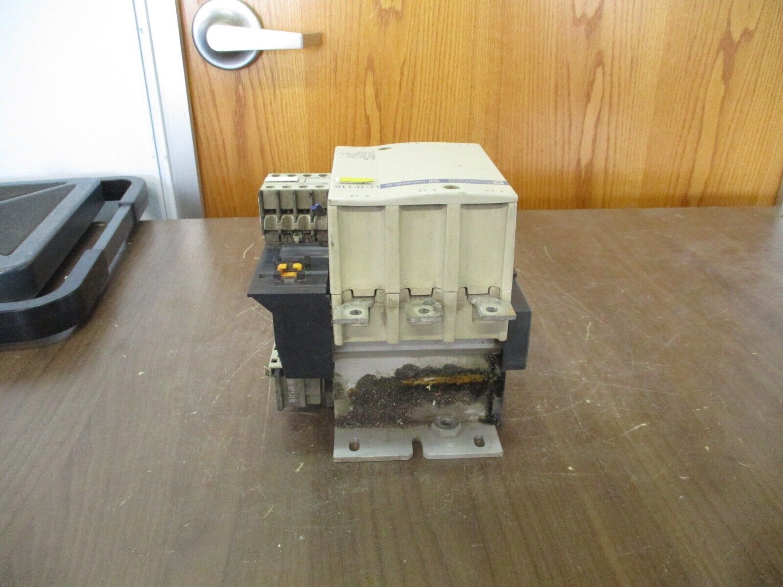 Telemecanique Contactor LC1F115 265/277V Coil 175A 600V w/ Aux Contact Block