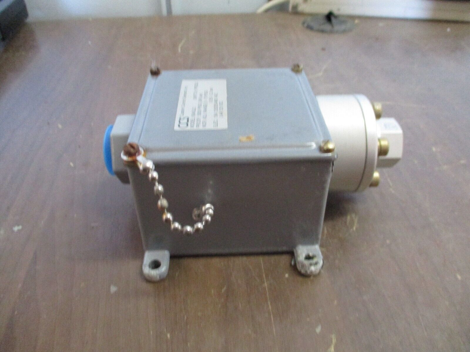 CCS Pressure Switch 604GJ2 Range: 8-75PSIG 15A 125/250/480VAC 0.4A 125VDC