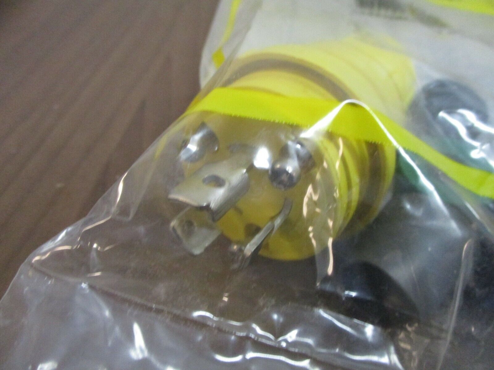 Woodhead Molex Watertite Plug 24W47 15A 125V Nema L5-15P New Surplus