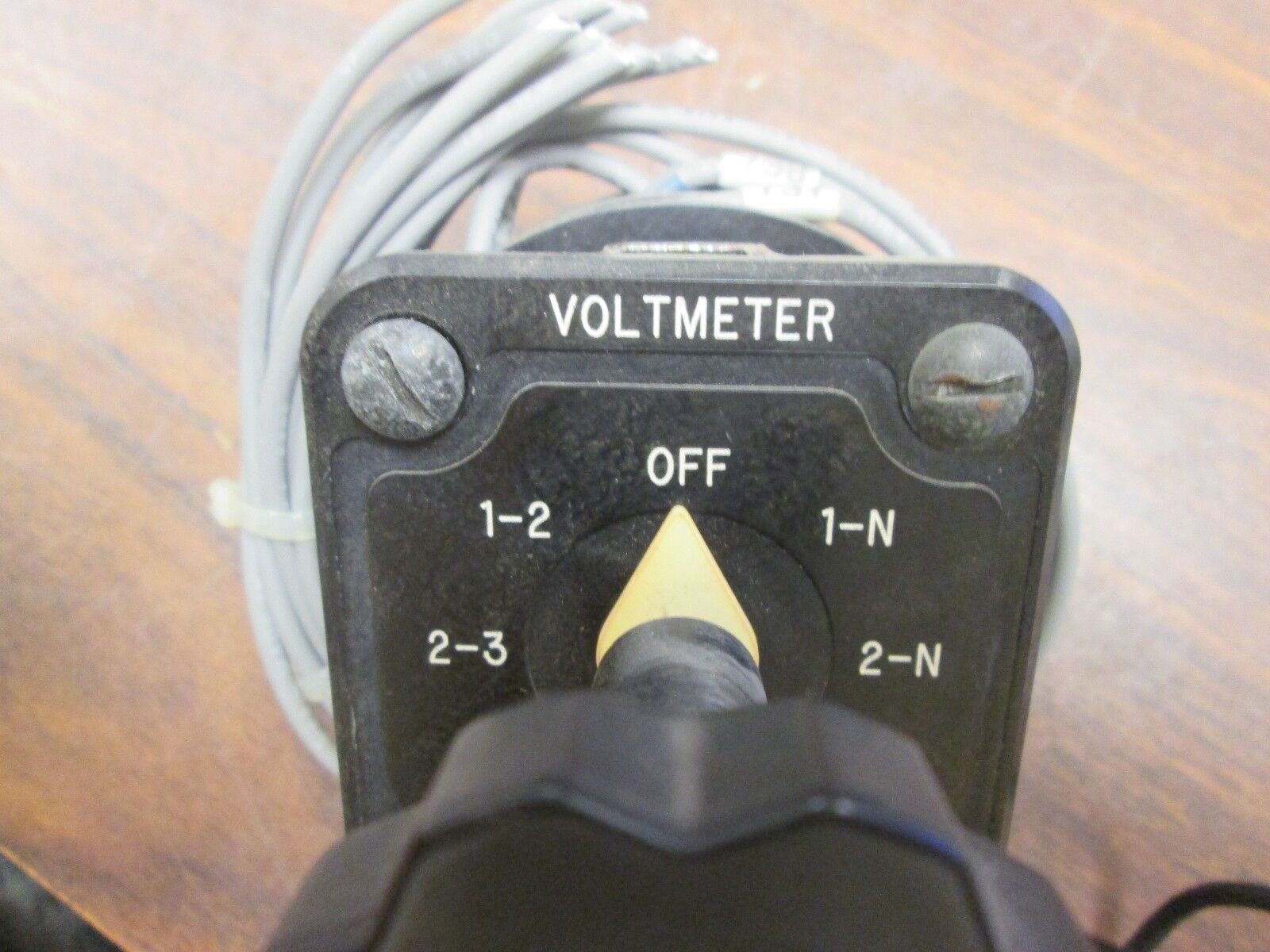 Electroswitch Series 24 Voltmeter Rotary Switch 2405C Used