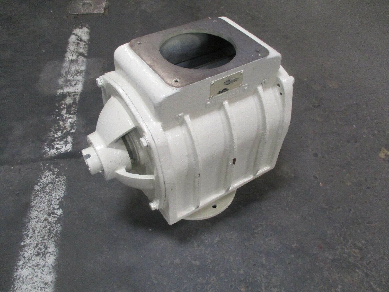 AG Braunschweig Rotary Valve Airlock Size: 10" x 8" x 8" Refurbished