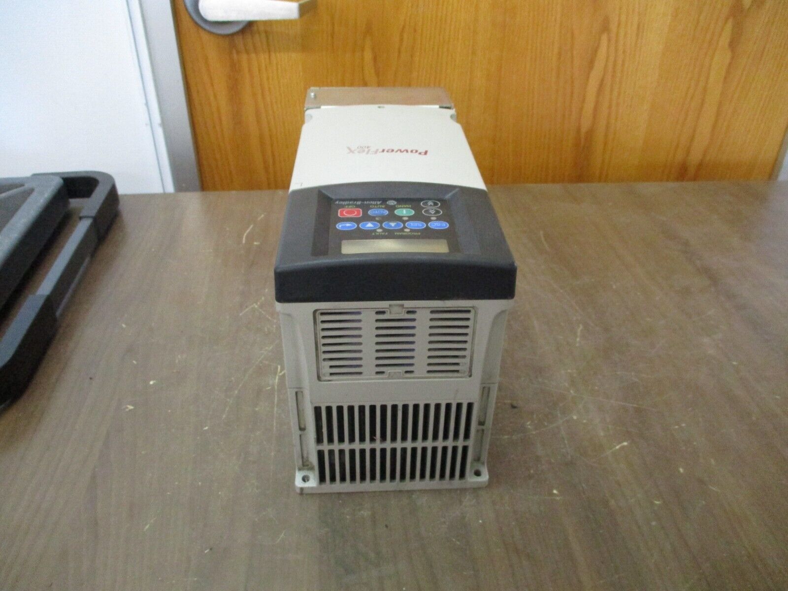 Allen-Bradley PowerFlex 400 AC Drive 22C-D017N103 Ser. A 10HP 3Ph Used