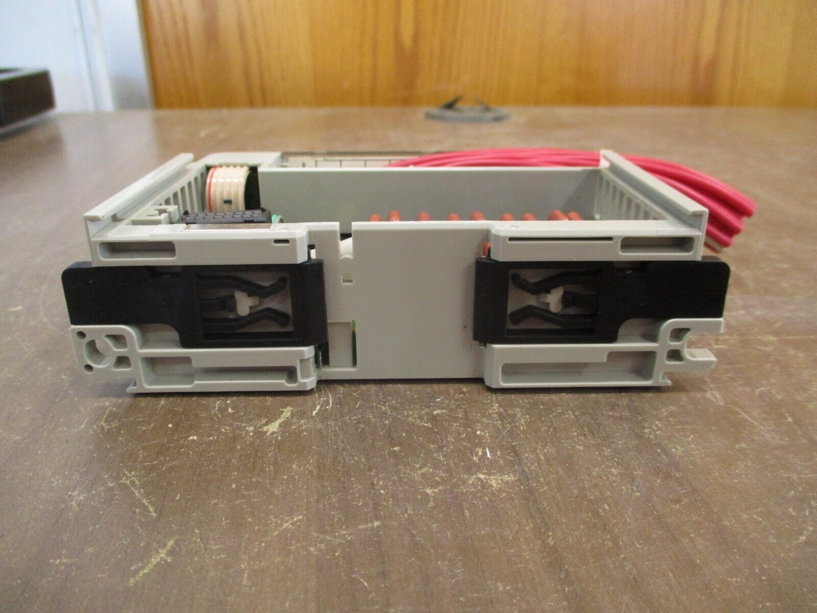 Allen-Bradley Compact I/O Input Module 1769-IA16 Ser. A Rev. 2 F/W Rev. 3.1 Used