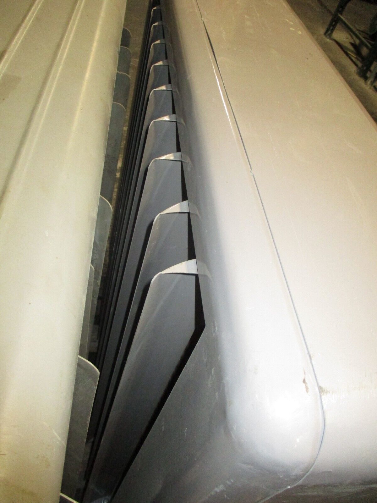 Daikin Steam Heater UHH-086A-B 86,000 BTU Used