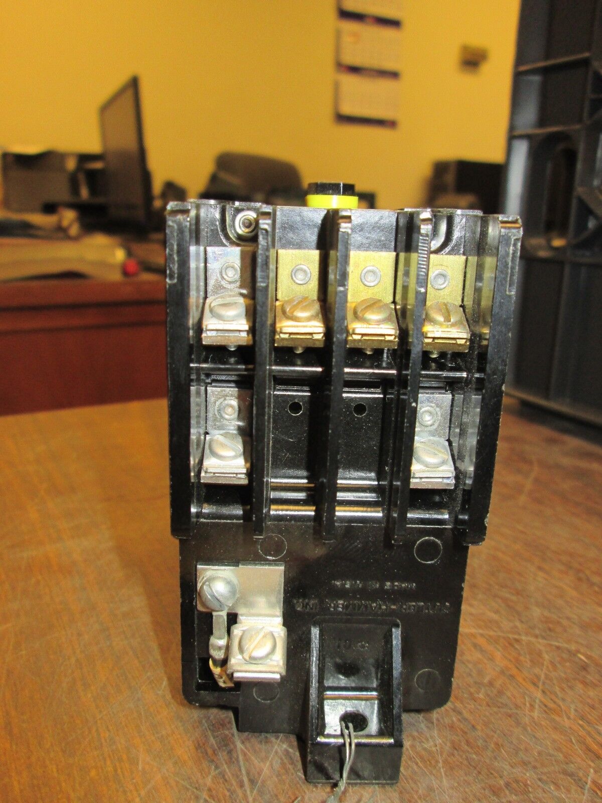 Cutler-Hammer Relay No. 911 9575H2257C 115/120V Coil 6A 300VAC Used