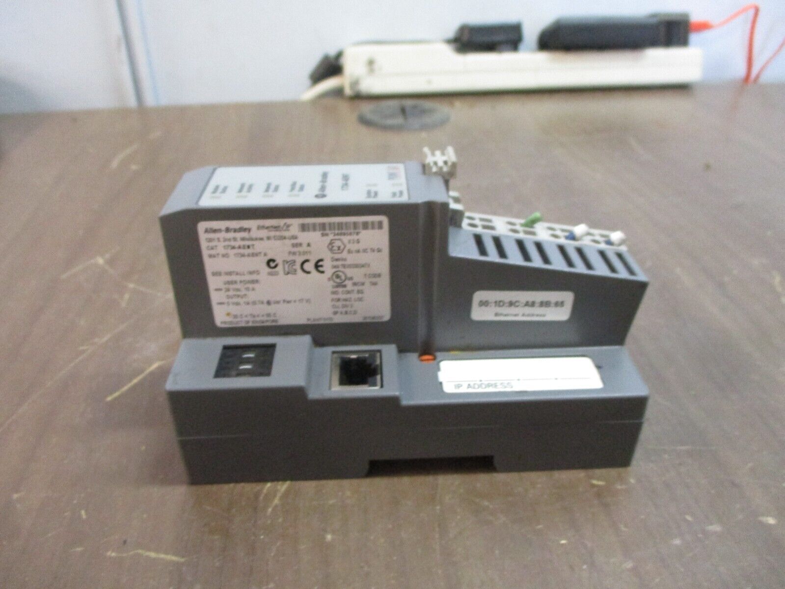 Allen-Bradley Ethernet / IP Adapter Module 1734-AENT Ser. A FW: 3.011 Used