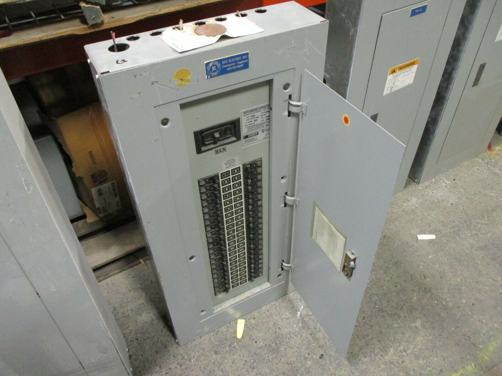 Switchboard Apparatus Main Breaker Circuit Breaker Panel 960784 200A Max 208/120