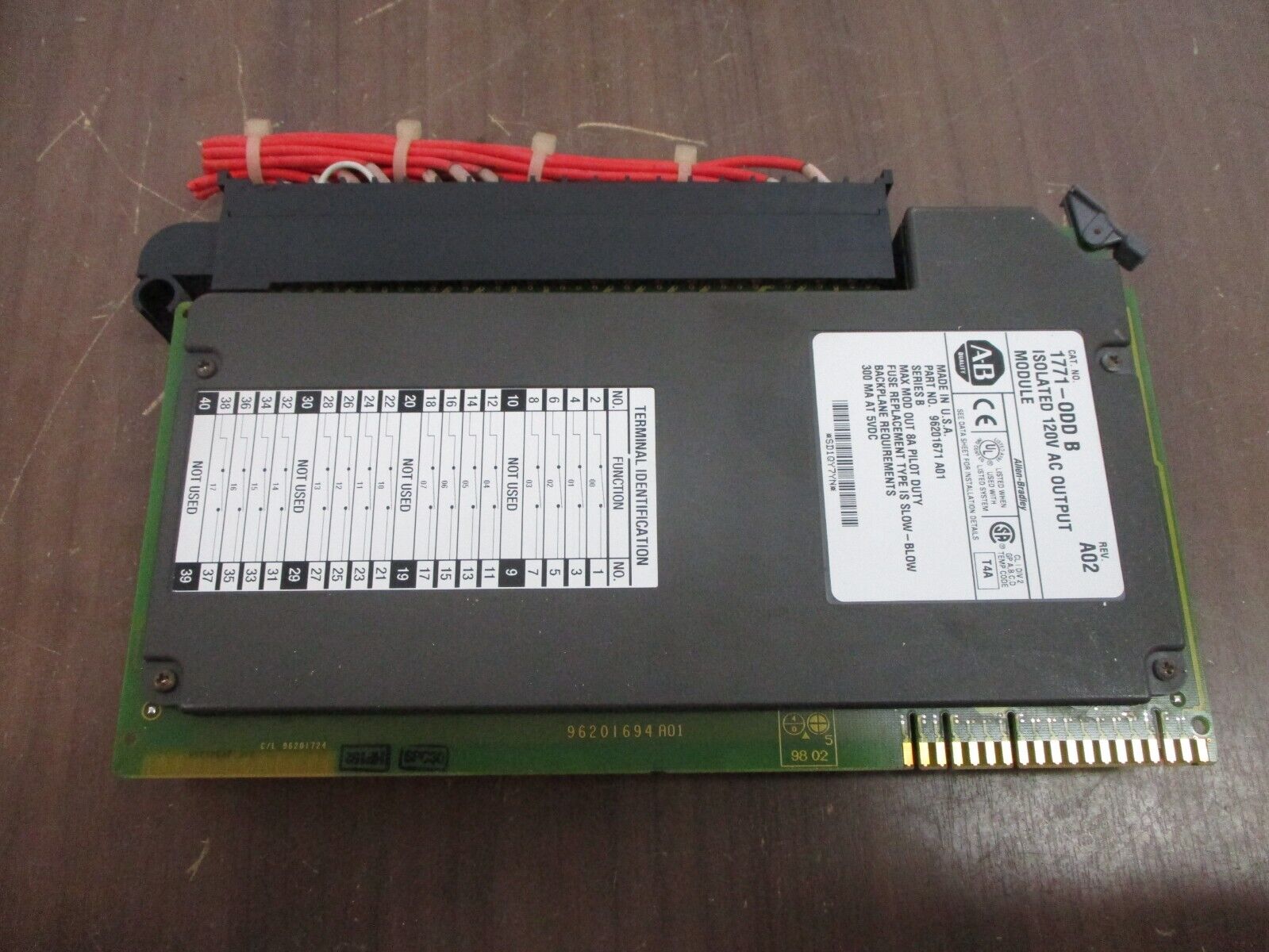 Allen-Bradley Isolated AC Output Module 1771-ODD B Rev. A02 120V Used