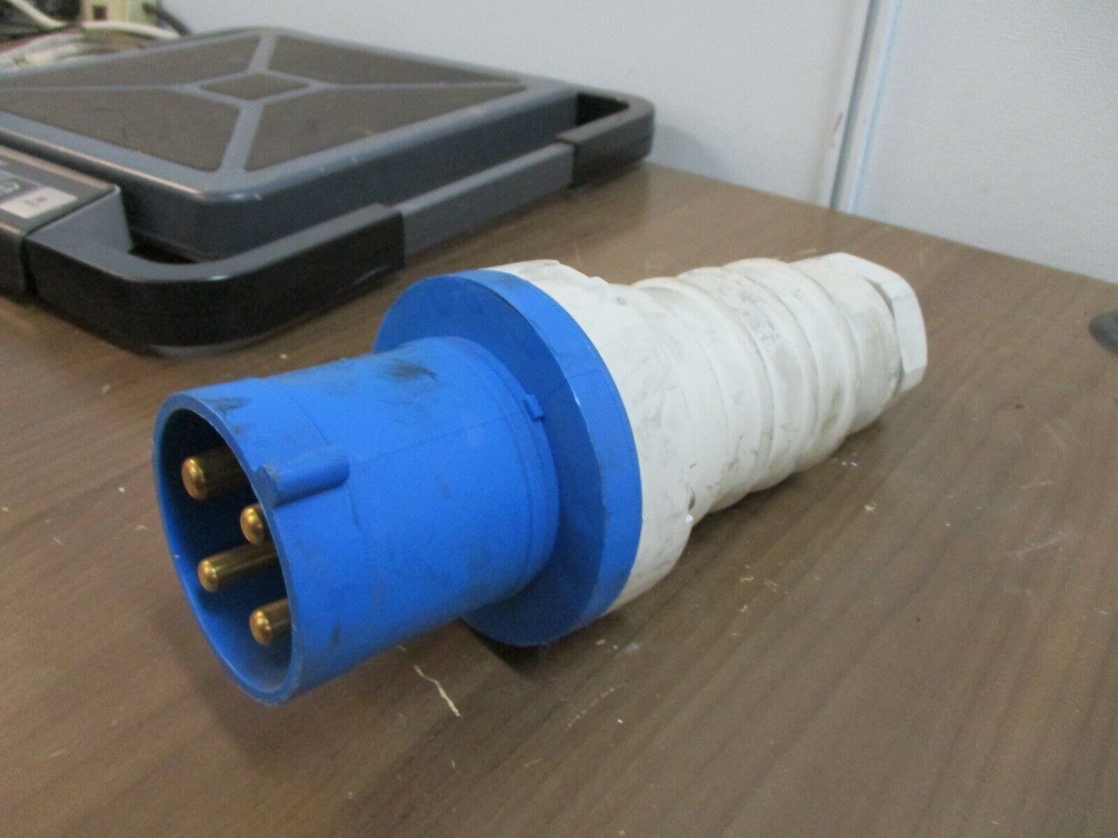 Hubbell Plug C460P9S 60A 250V 3Ph 3P+G Used