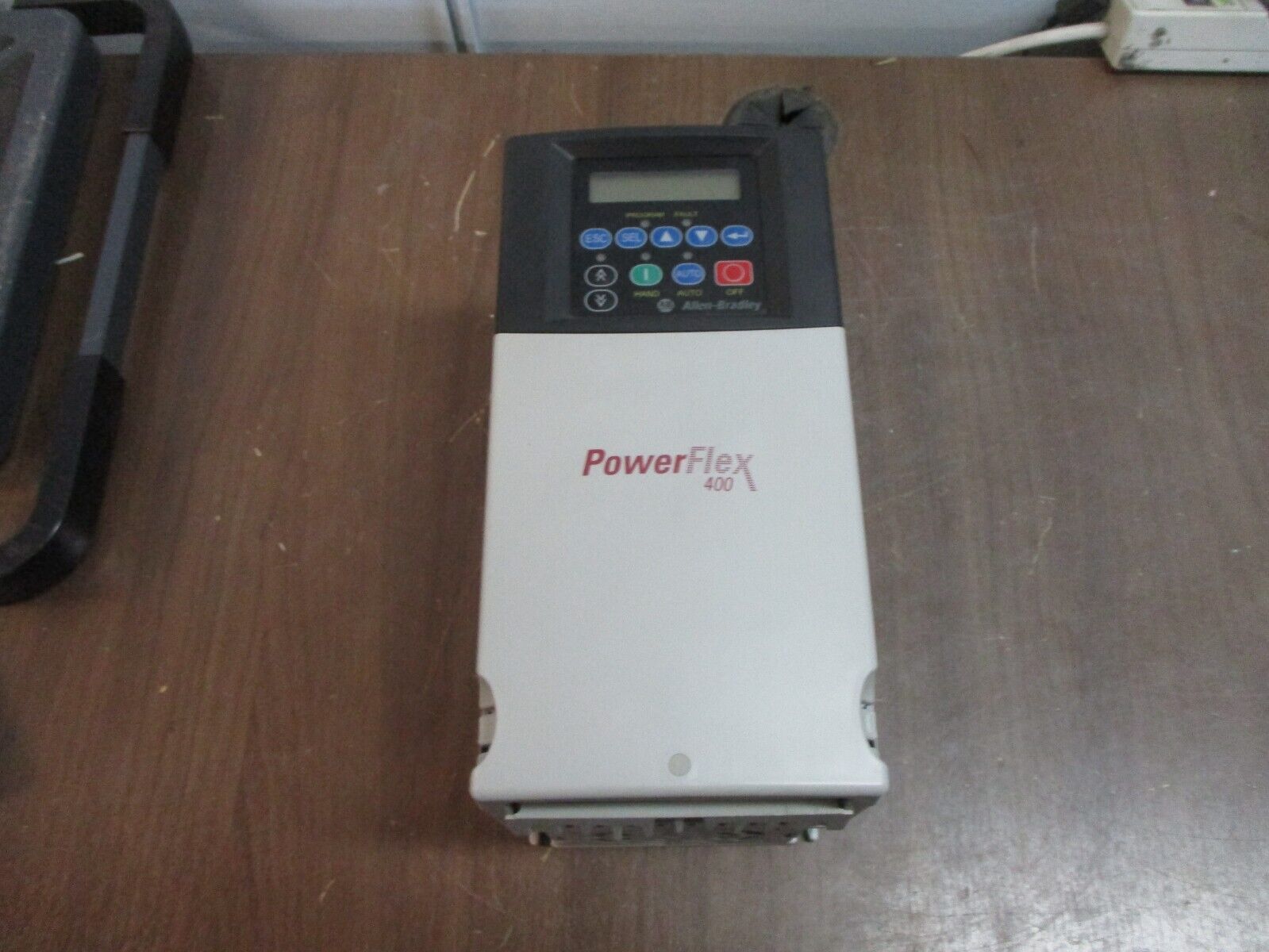 Allen-Bradley PowerFlex 400 AC Drive 22C-D030N103 20HP 3Ph Used